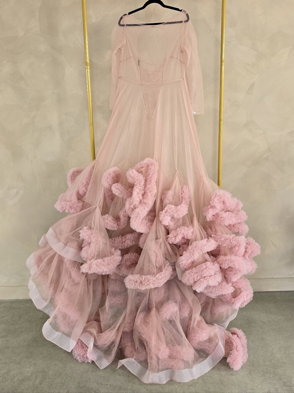 Elegant Pink Tulle Gown with Ruffled Hem-old Hollywoo Glam
